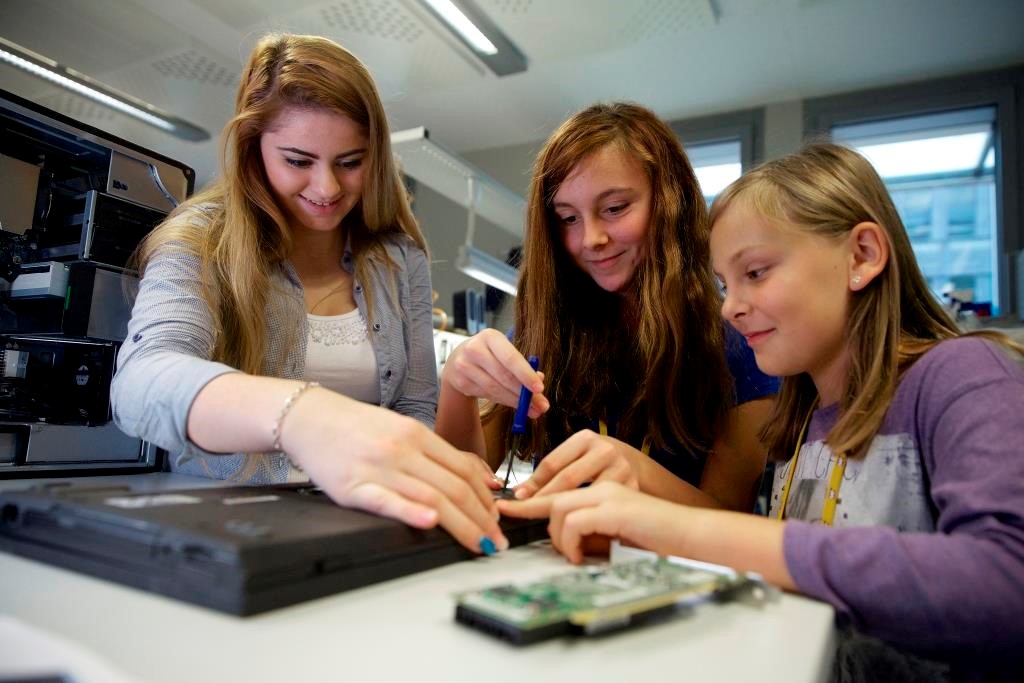 Informatik-Projektplätze für Mädchen gesucht