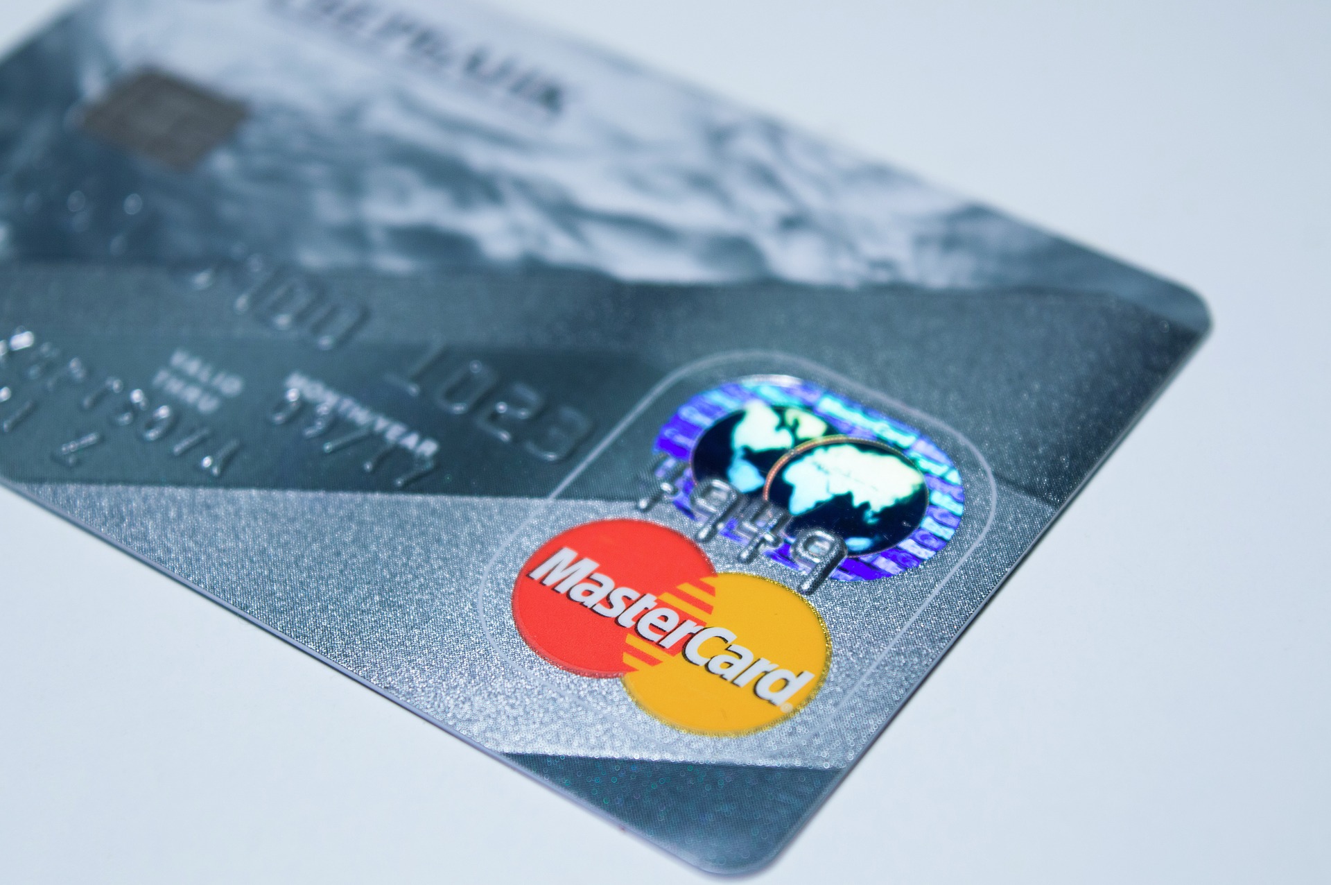 Mastercard unterbindet das automatische Belasten von Kreditkarten nach Gratis-Trials