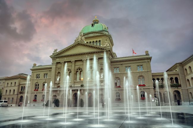 Der Bundesrat genehmigt neue Strategie Digitale Schweiz