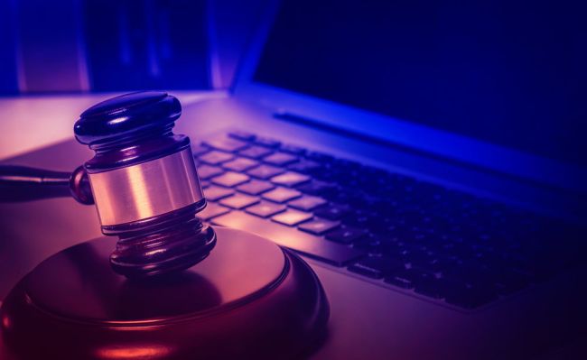 ComCom verknurrt Swisscom zu Zero-Settlement-Peering mit Init7