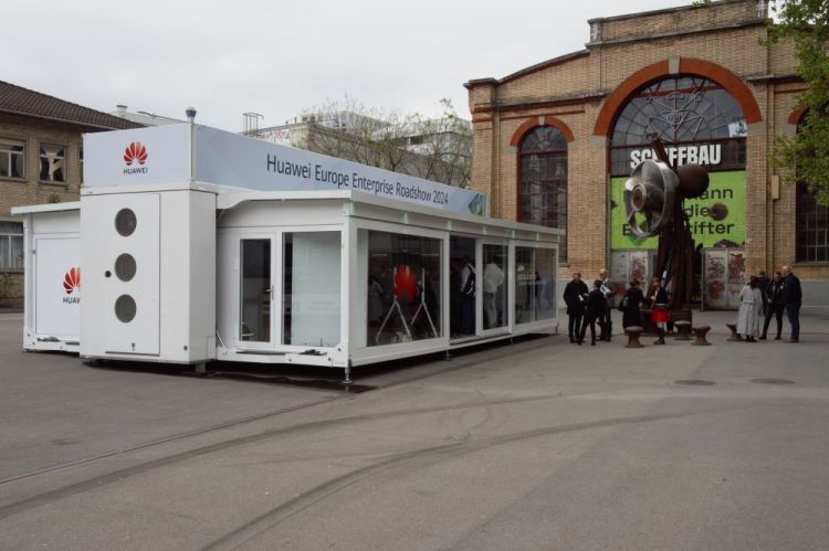 Huaweis Digitaltruck in der Schweiz: Digitalisierung und Nachhaltigkeit zum Anfassen