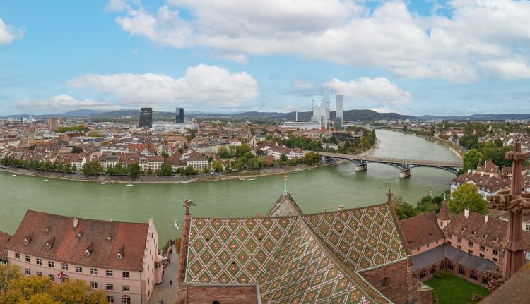 Basel-Stadt schaltet neue Website auf und testet KI-Chatbot