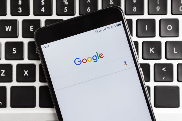 Googles Passwortmanager neu mit Passkeys auf iOS-Geräten