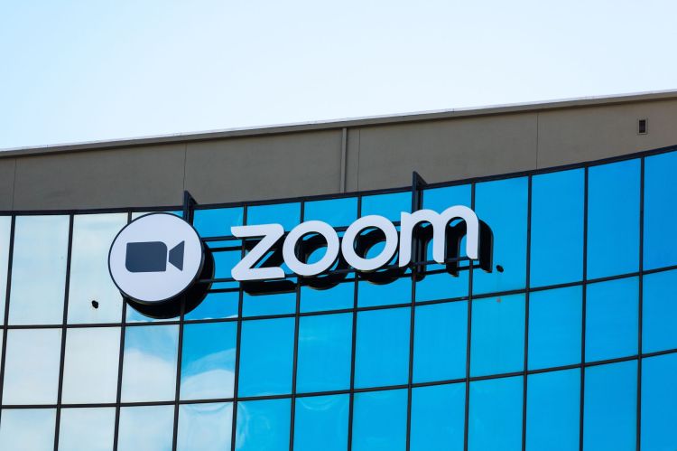 Zoom lanciert Echtzeit-Übersetzungen für Meetings