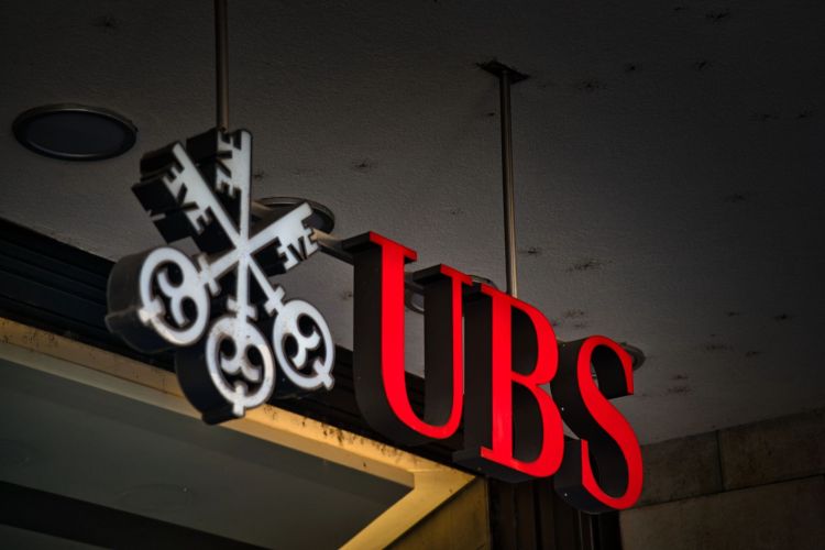 Daten von UBS-Chef und Tausenden Mitarbeitern im Darknet