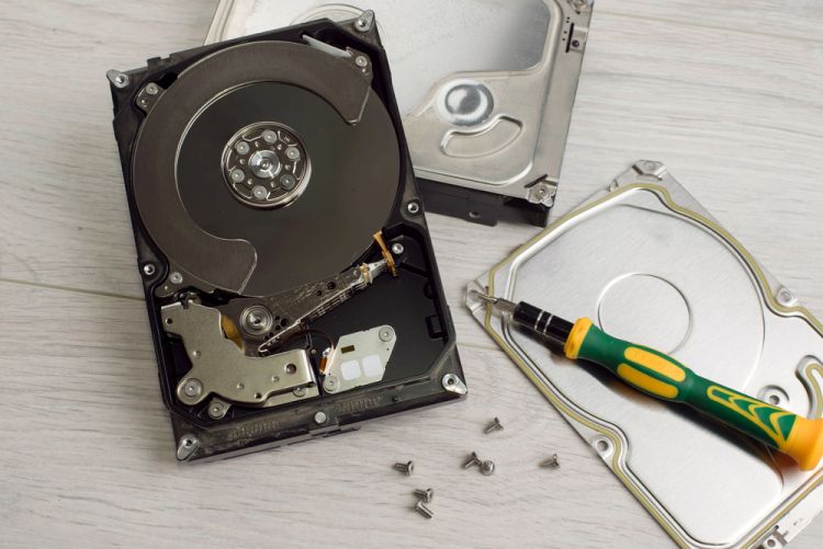 Amazon-Händler bieten alte Festplatten als Neuware an
