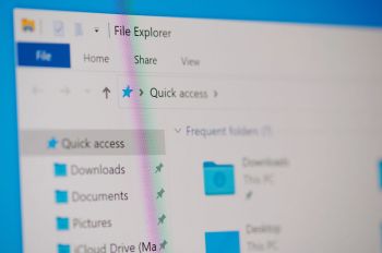 Verdächtiger leerer Windows-Ordner dient der Sicherheit