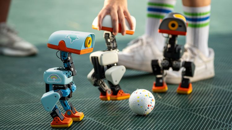 Hugging Face bietet Open-Source-Roboterchen Microduck an
