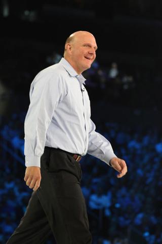 Steve Ballmer gibt CEO-Posten bei Microsoft ab