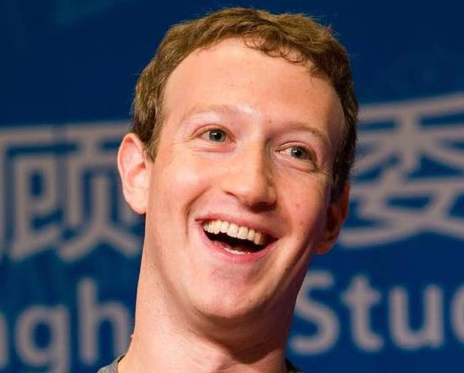 Facebook-Investoren fordern Zuckerbergs Rücktritt