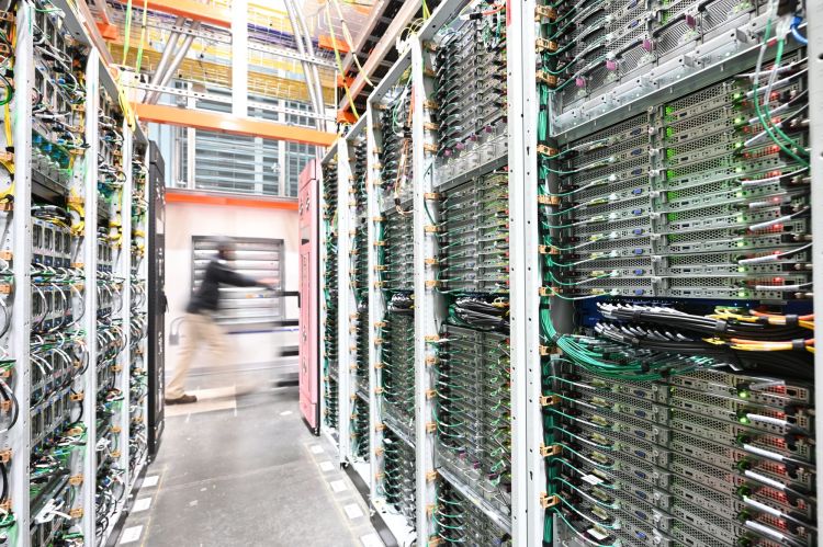 Digitale Transformation in der Verwaltung: Legacy und Innovation 