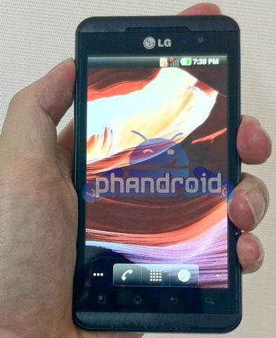 LG stellt 3D-Smartphone vor