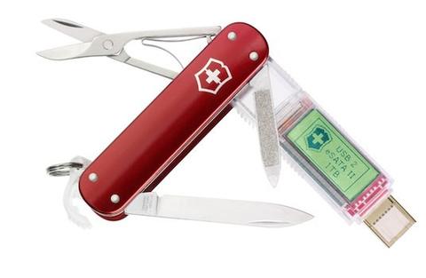 Victorinox präsentiert Taschenmesser mit 1 TB Flash-Speicher