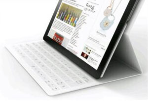 Sony Xperia Tablet mit Keyboard-Cover