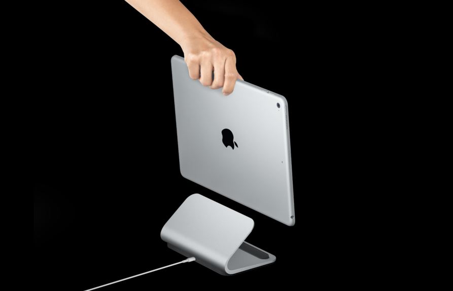 Logi Base, der erste Ladestand fürs iPad Pro