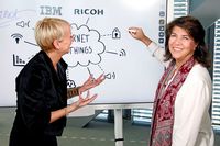 IBM und Ricoh lancieren erstes Interactive Whiteboard mit Watson-Technologie 