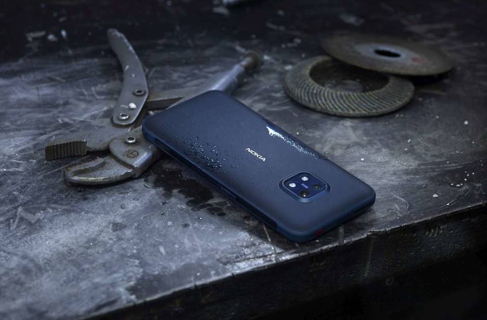 Outdoor-Smartphone XR20 und Retro-Handy 6310 von Nokia