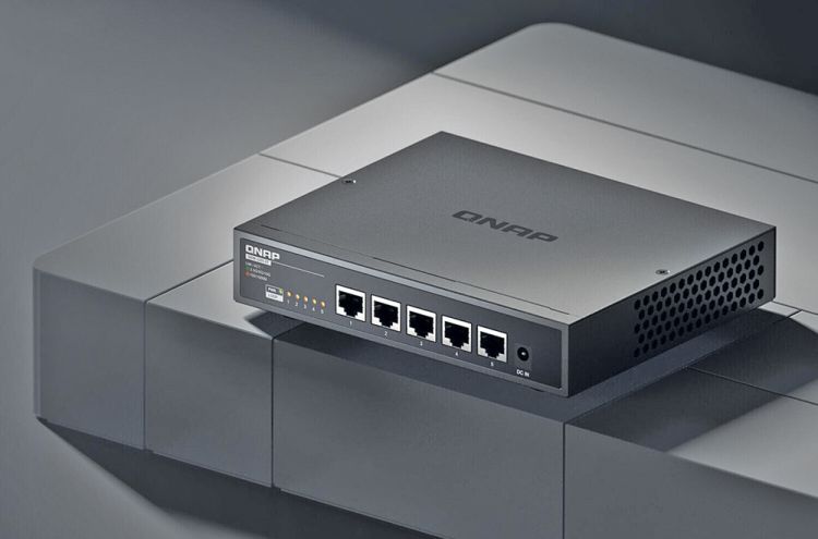 Qnap QSW-3205-5T, QNA-UC10G1x: Netzwerkprodukte vom NAS-Spezialisten