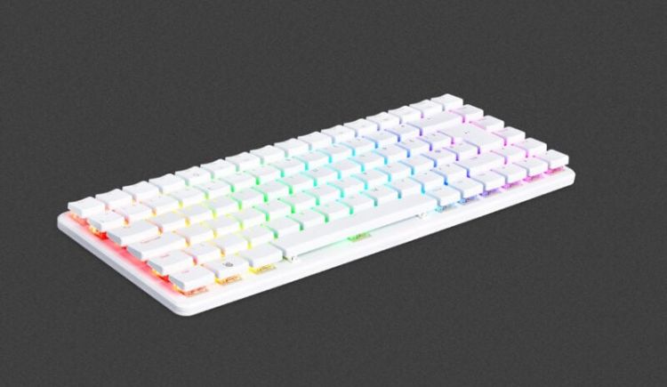 Raspberry Pi 500+ ist ein All-in-one-PC in mechanischer Tastatur
