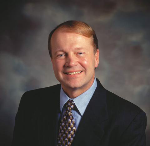 John Chambers verdient doppelt so viel