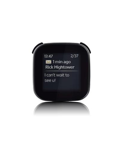 Bluetooth-Display vereint Handy-, Facebook- und Twitter-Infos
